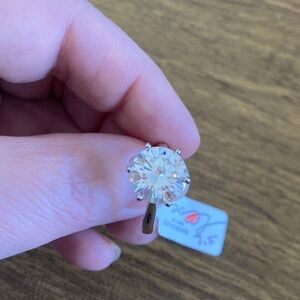 5ct Moissanite Sterling Silver Ring size 7.5 engagement wedding